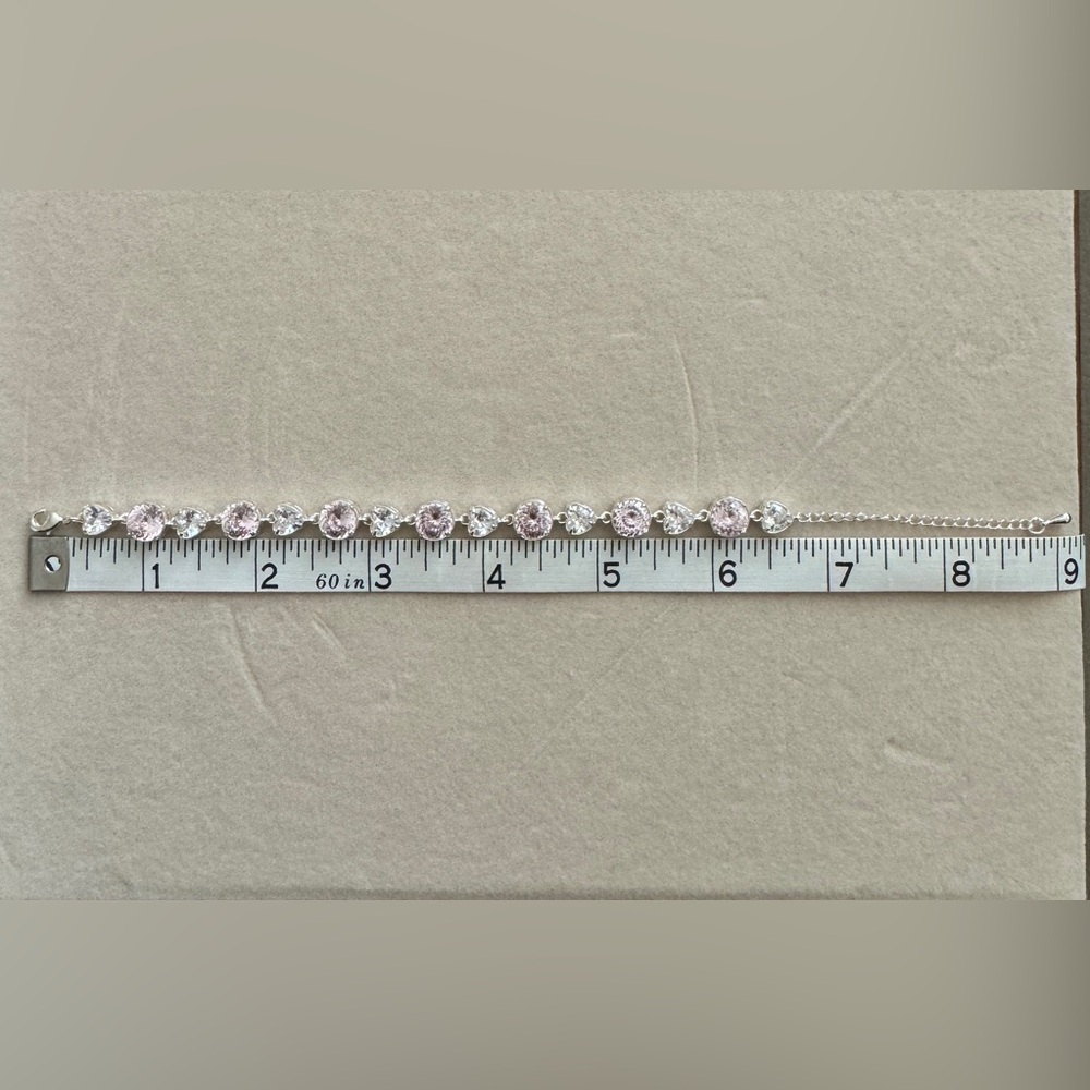 Elegant Silver and pink Bracelet - Picture 5 of 5